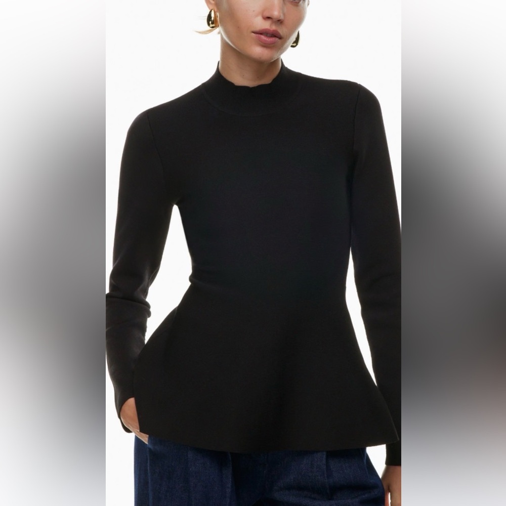 Aritzia Babaton Sculpt Neck Trajectory Top